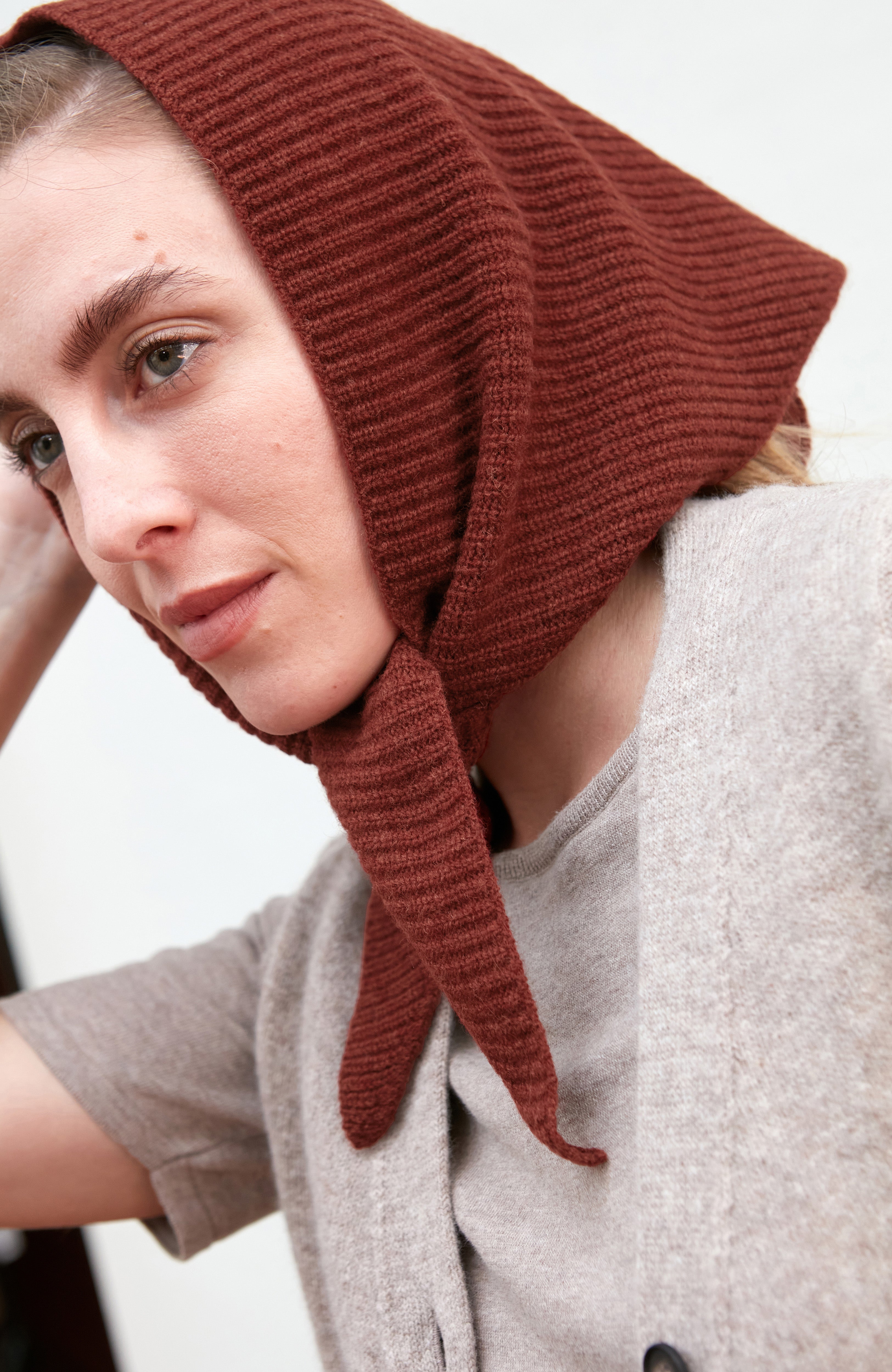 Lambswool Ribbed Triangle Scarf