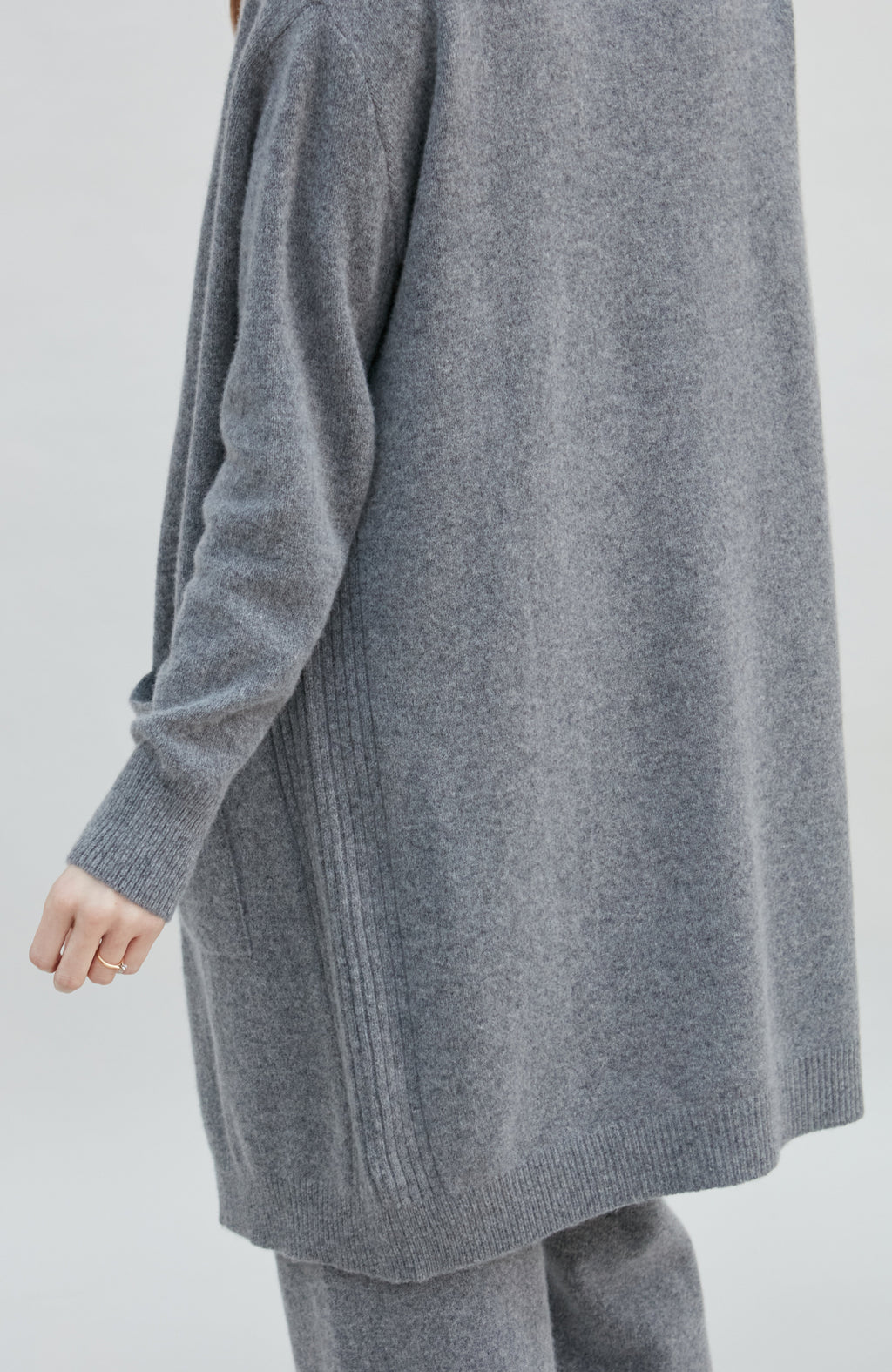 Womens Pure Lambswool Long Line Cardigan with Pockets