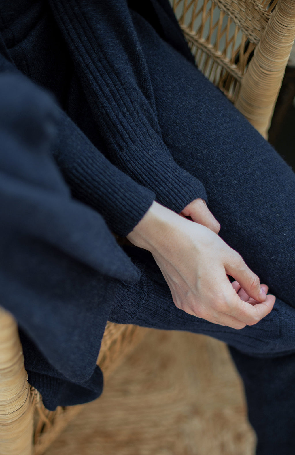 Womens Pure Lambswool Long Line Cardigan with Pockets