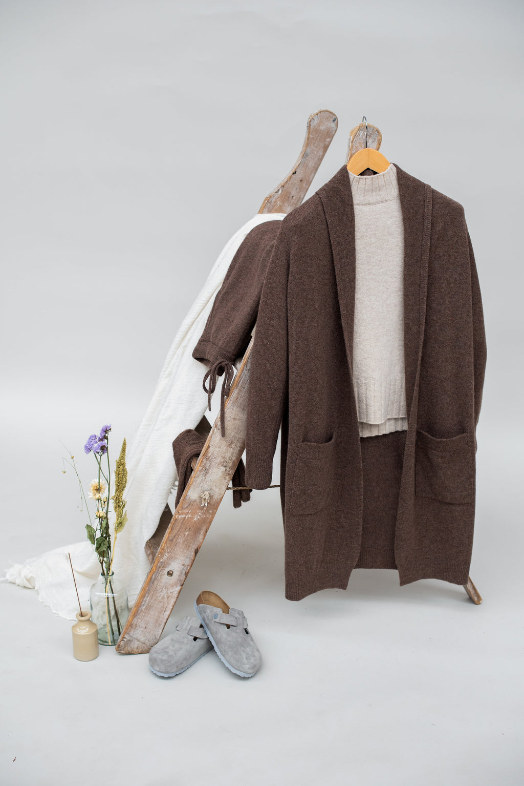 Womens Pure Lambswool Long Line Cardigan with Pockets