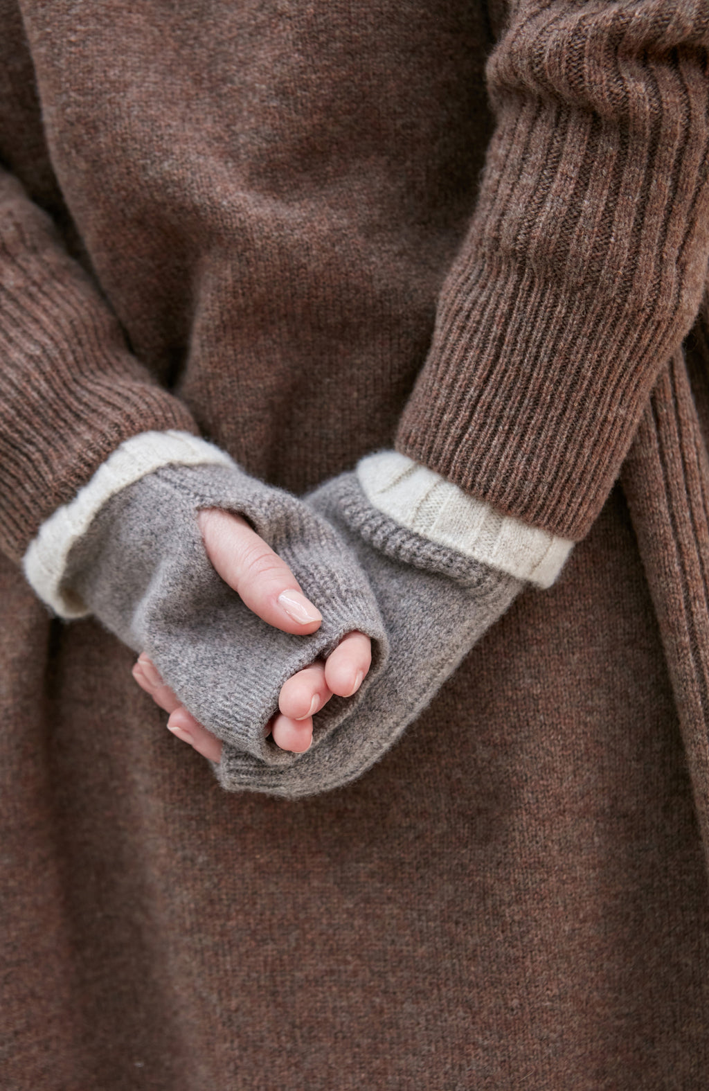 Womens Lambswool Ribbed Arm Warmers