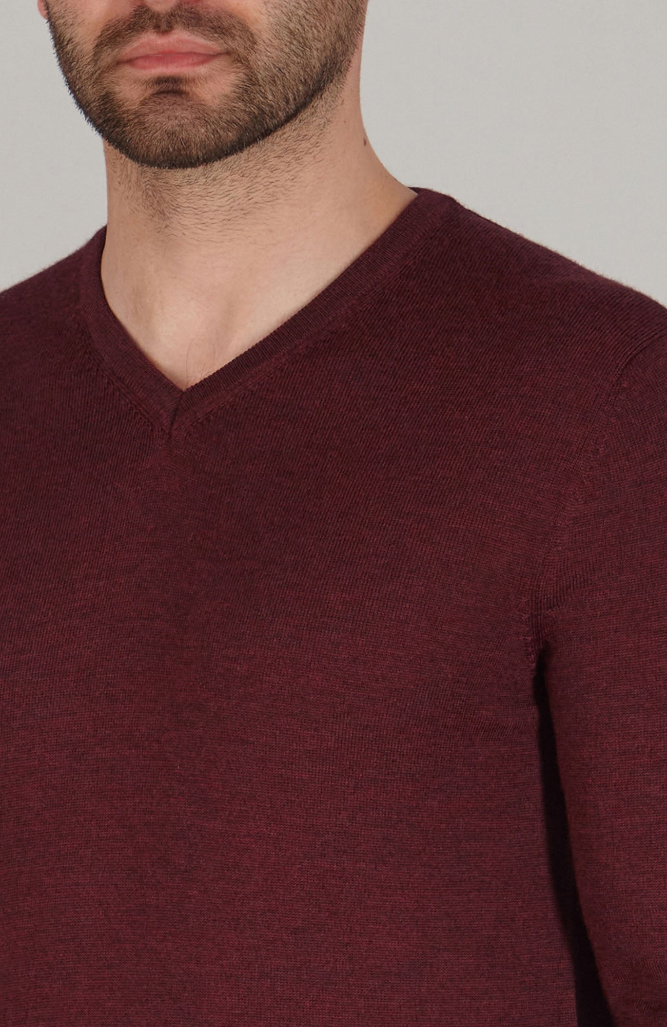Mens Extra Fine Merino Wool V-Neck Jumper