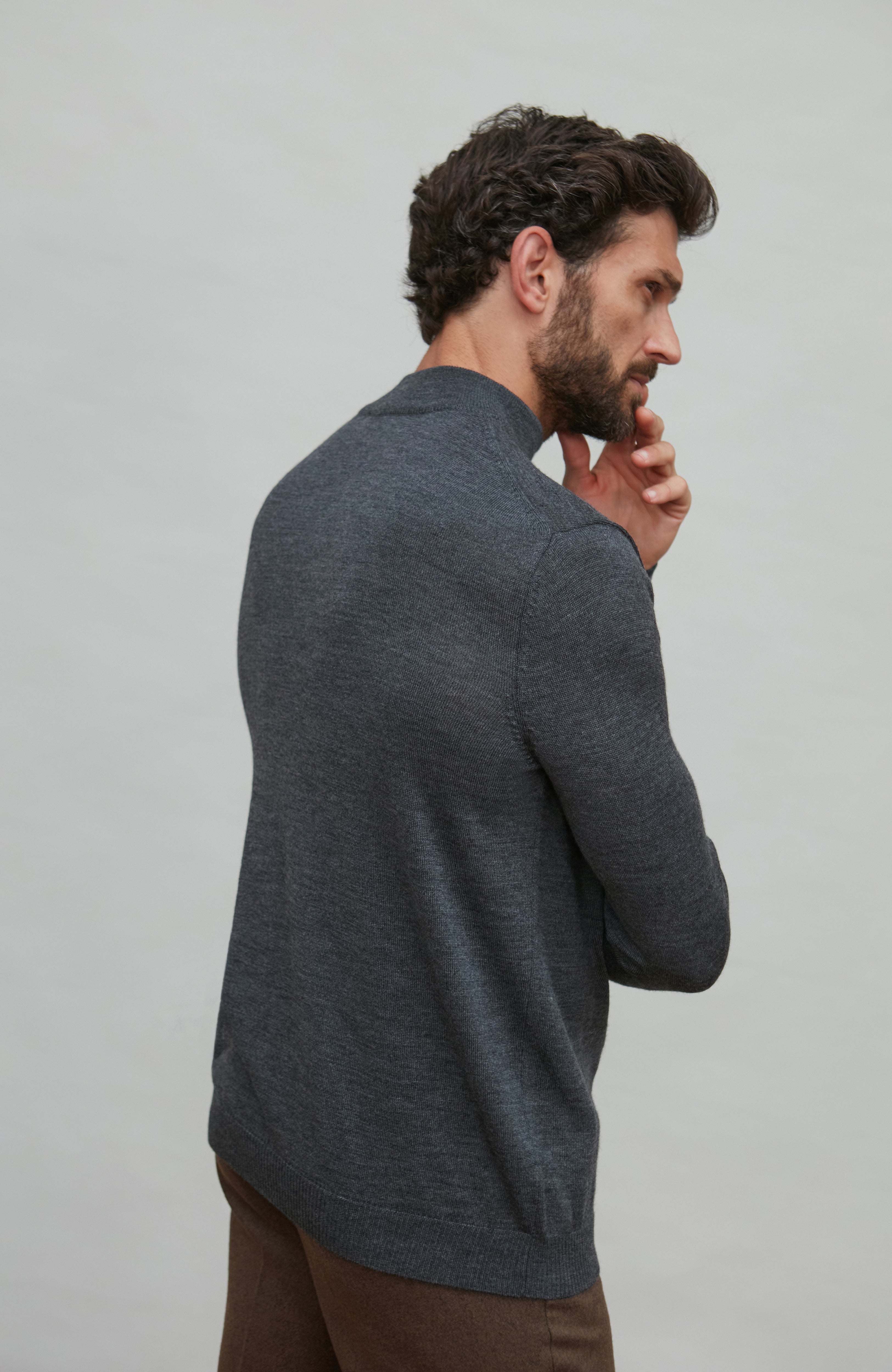 Mens Extra Fine Merino Wool Mock Turtleneck Jumper