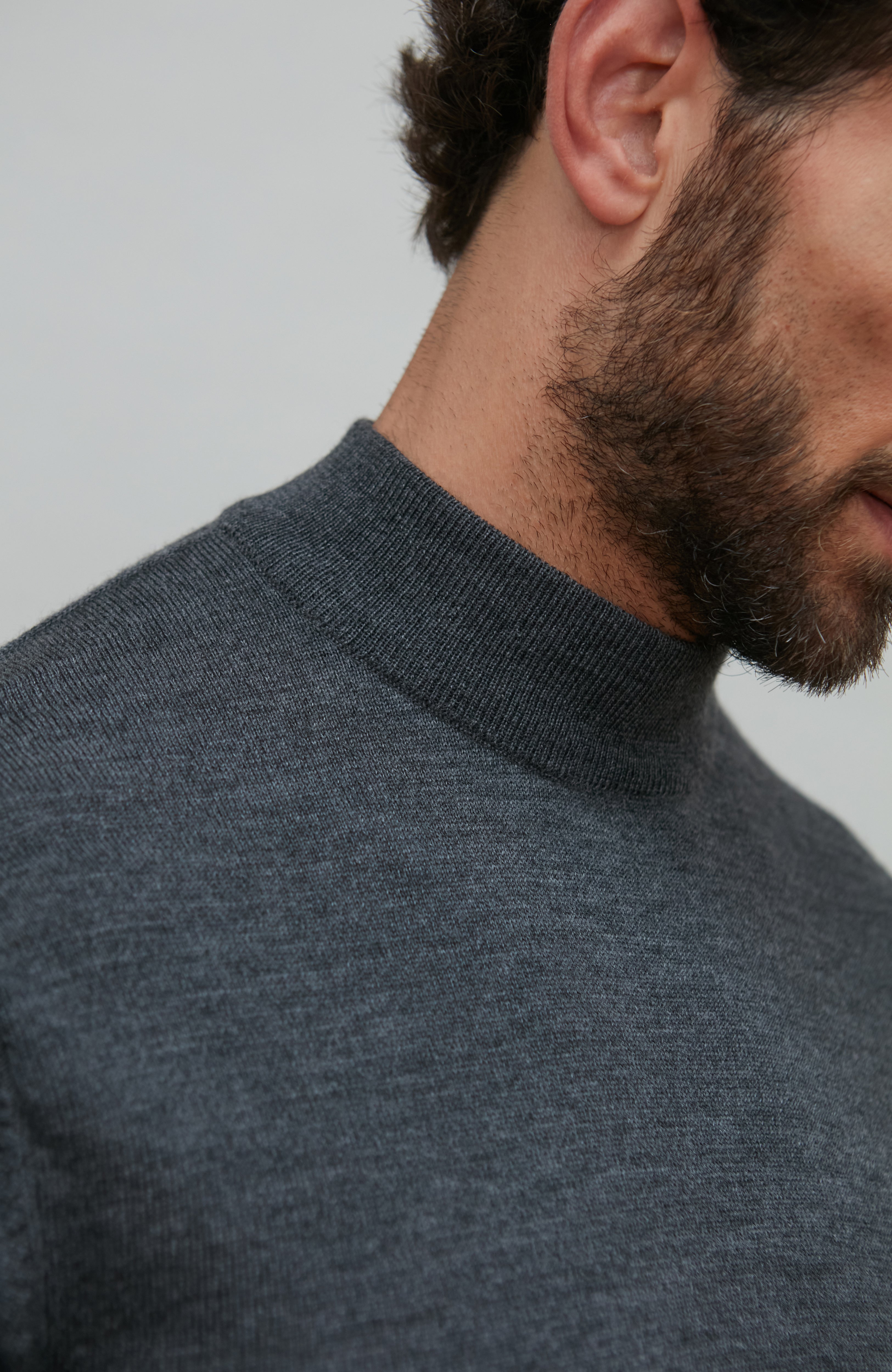 Mens Extra Fine Merino Wool Mock Turtleneck Jumper