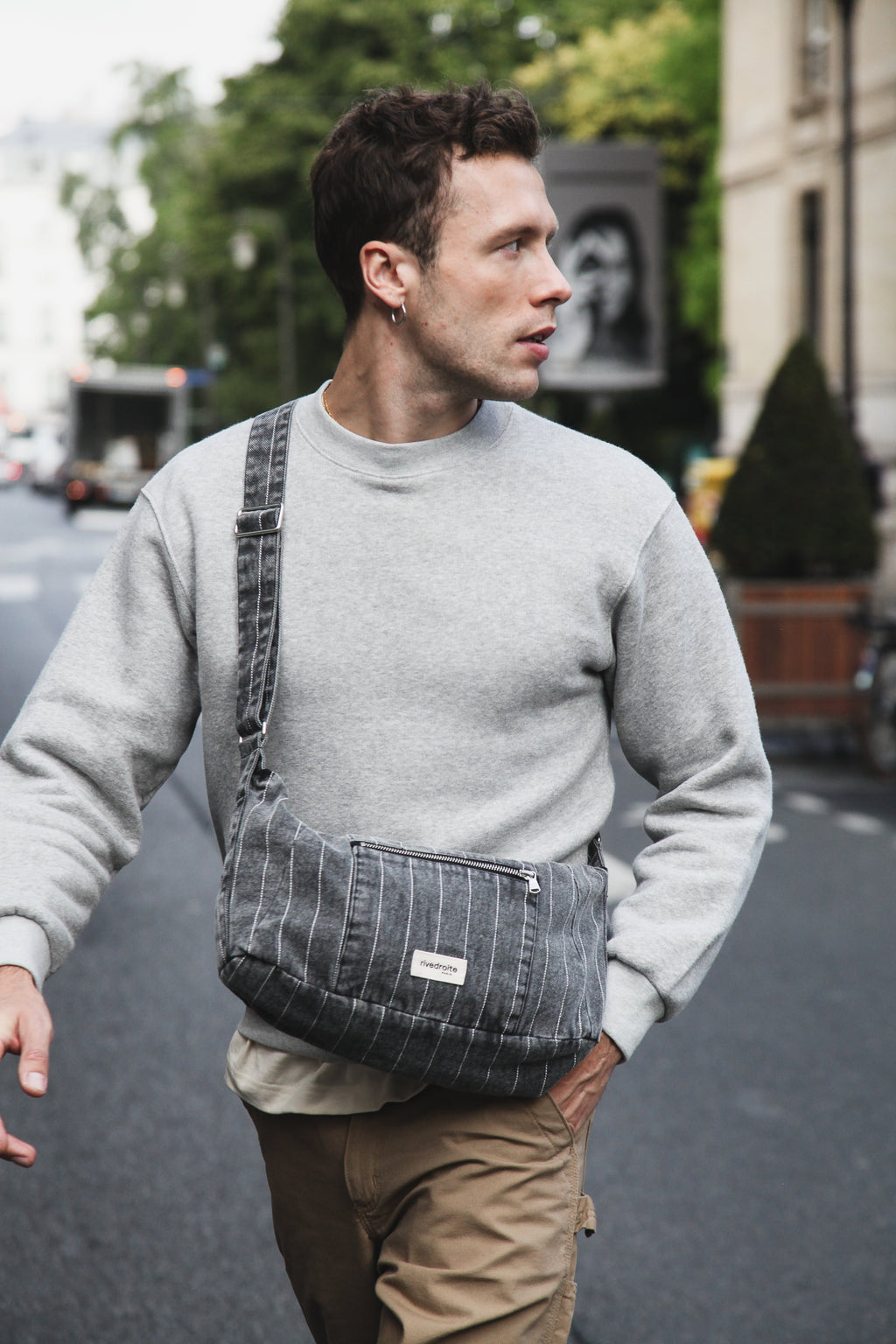 Mini Charlot le sac crossbody - Denim Noir Rayé