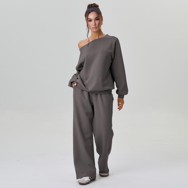 CozyLoom Relaxed Two-Piece Everyday Outfit